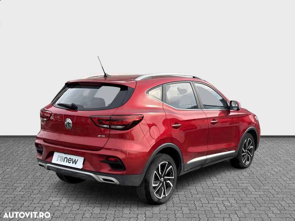 MG ZS 1.5 GSL 5MT Exclusive - 5