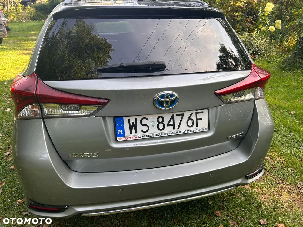 Toyota Auris Hybrid 135 Selection - 13