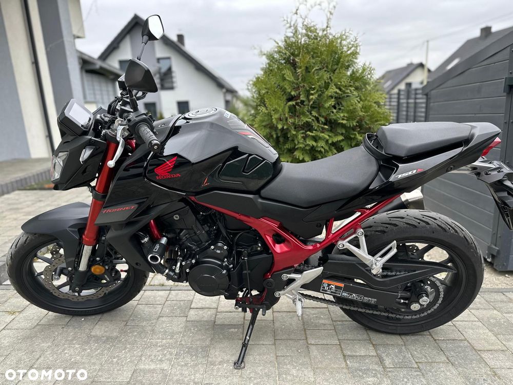 Honda CB - 12