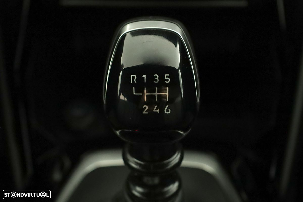 Peugeot 2008 1.2 PureTech Allure - 14