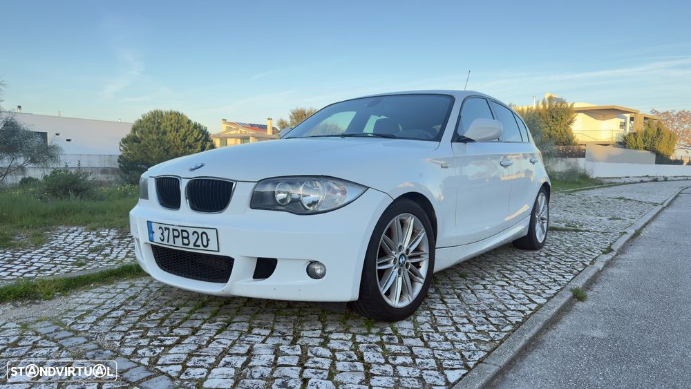 BMW 118 d xDrive Pack M - 1