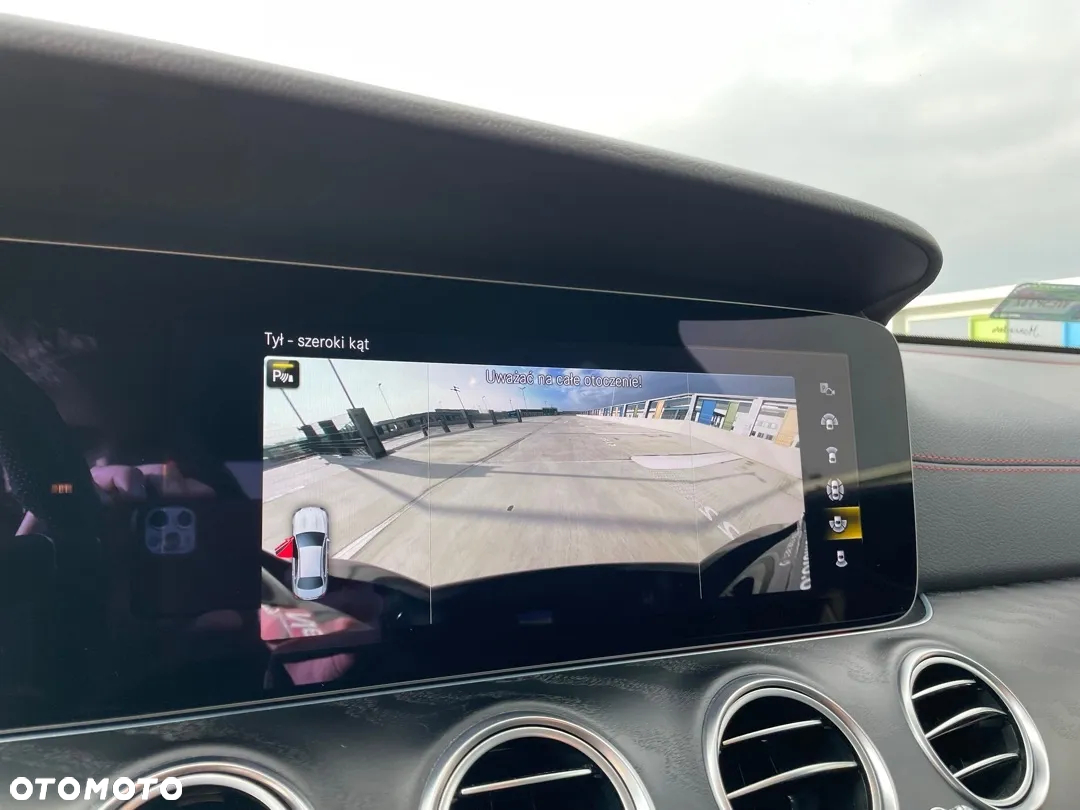 Mercedes-Benz Klasa E AMG 53 4-Matic+ - 29