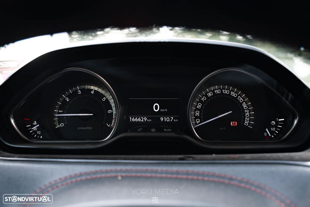 Peugeot 208 1.6 THP GTi - 16