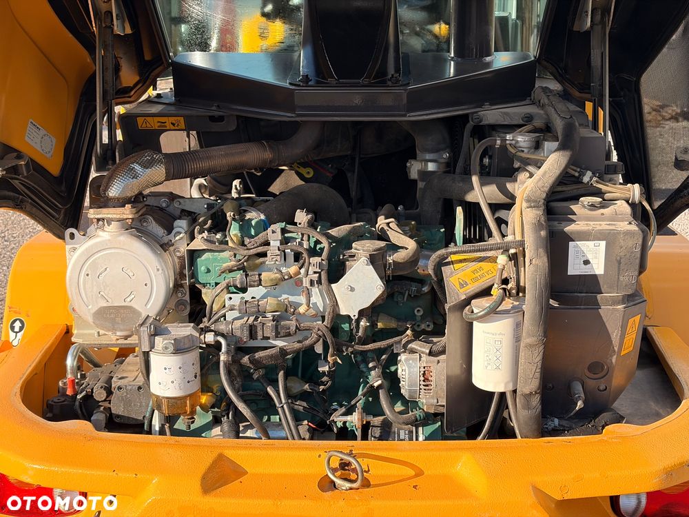 Volvo L30G - 14