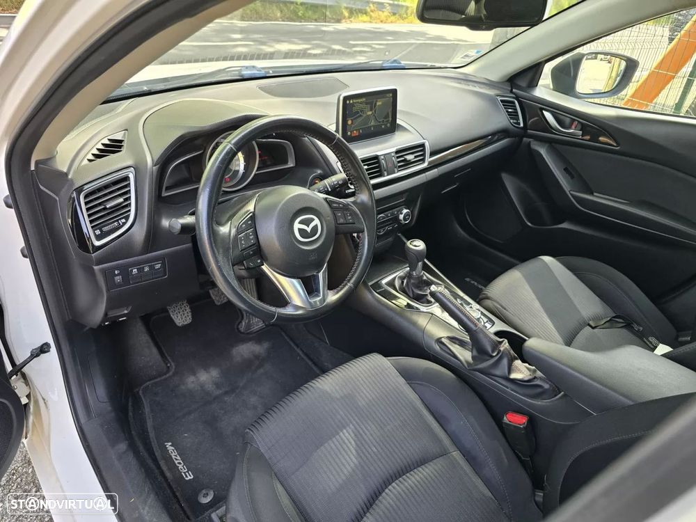 Mazda 3 Hatchback 1.5 Sky-D Evolve HS Navi - 2