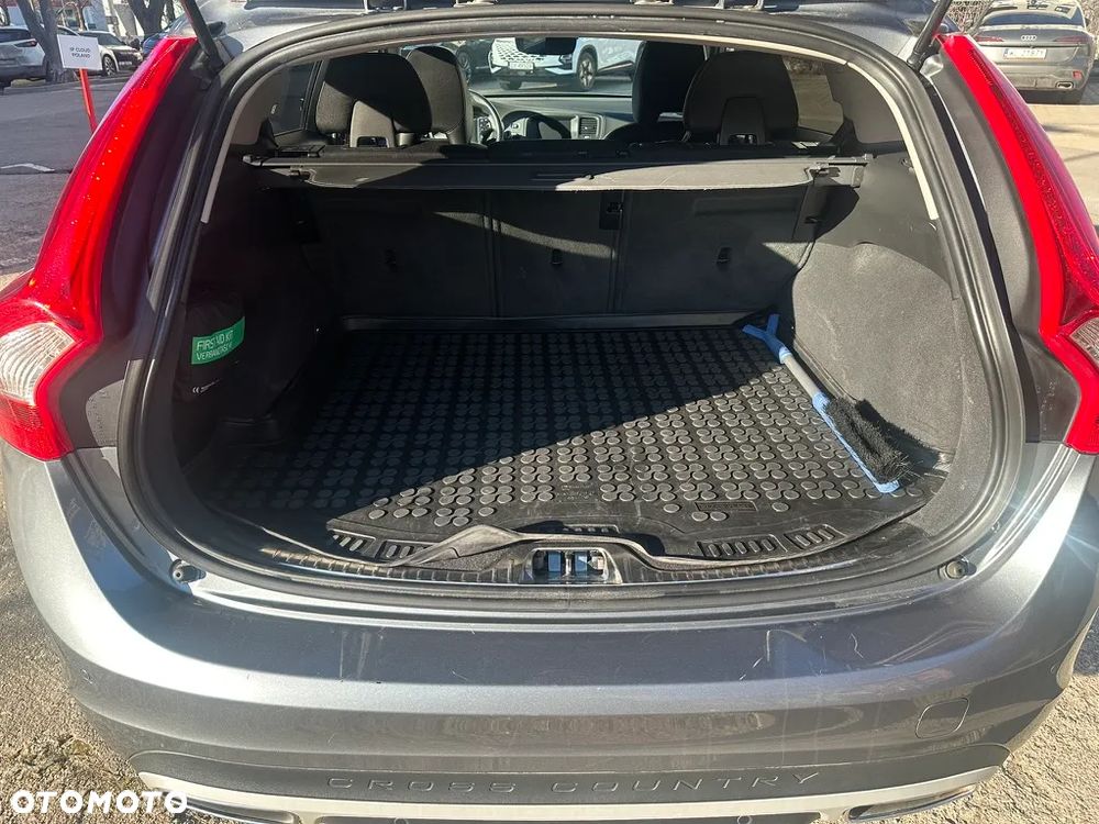 Volvo V60 Cross Country D4 AWD Momentum - 11