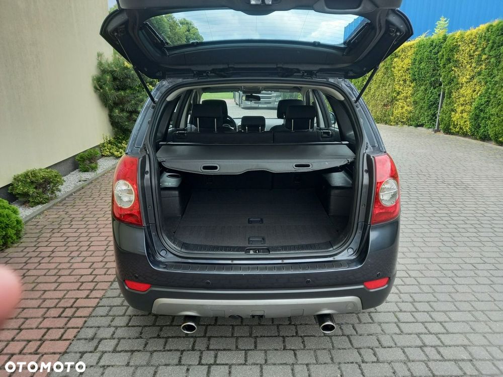 Chevrolet Captiva 2.0 d LS - 14