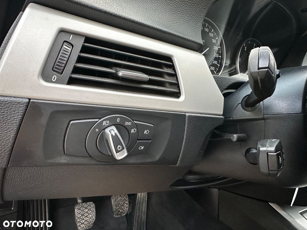 BMW Seria 3 - 24
