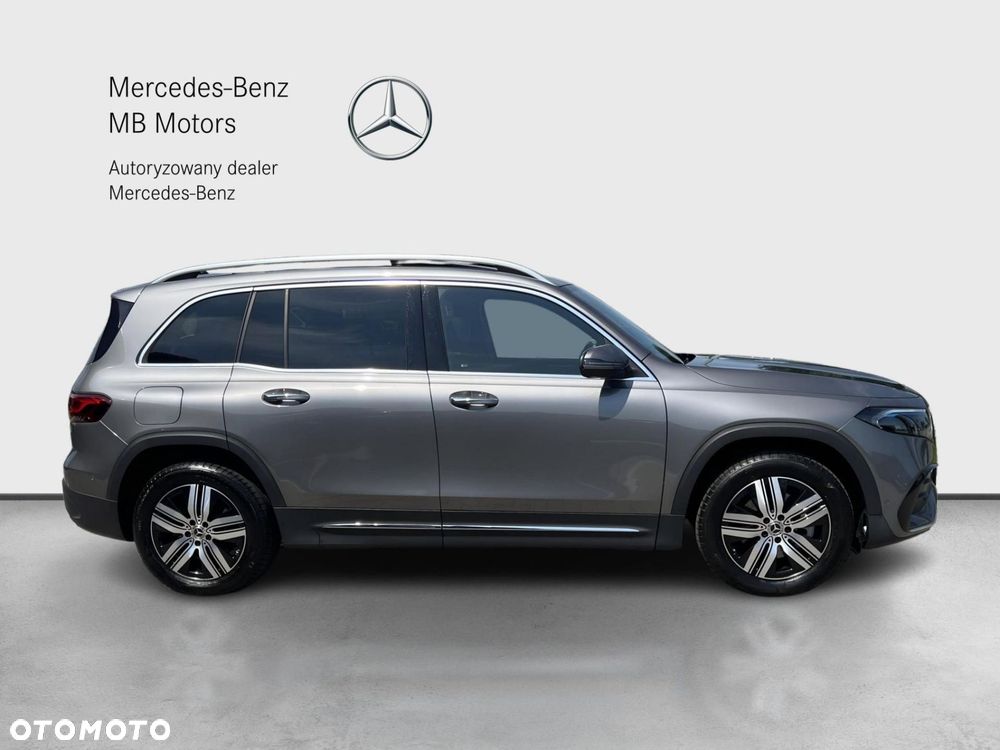 Mercedes-Benz EQB - 7