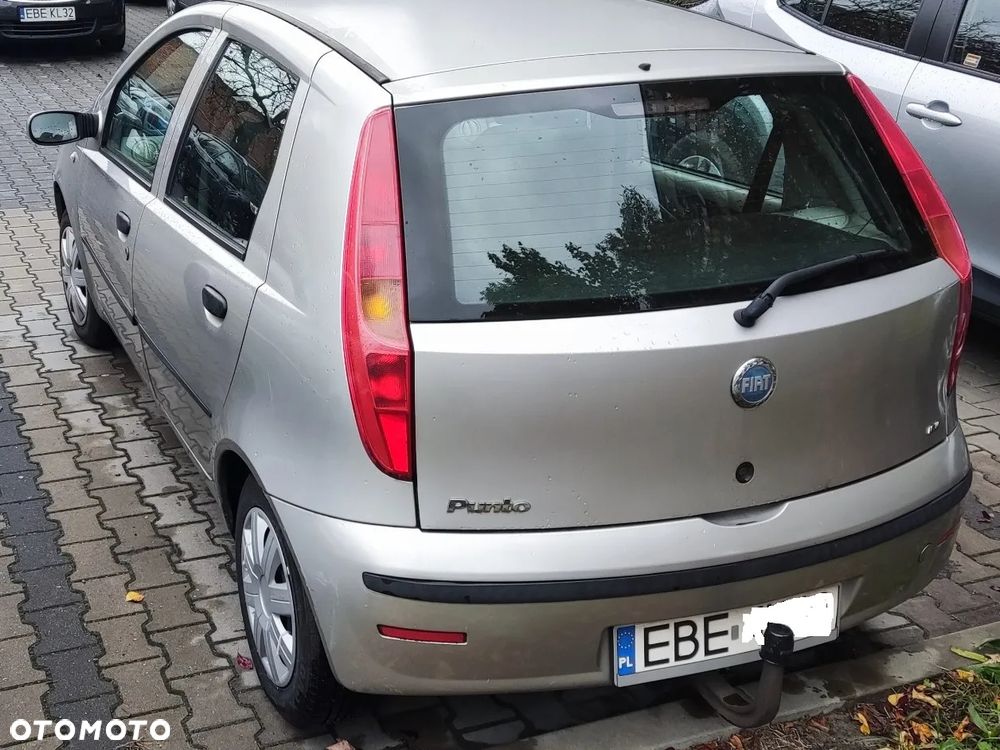 Fiat Punto 2004 photo 2
