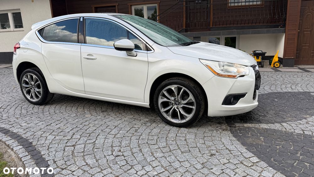 Citroën DS4 1.6 HDi SoChic - 15