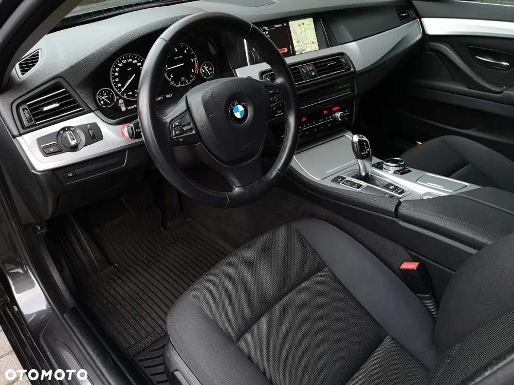 BMW Seria 5 520d Touring Modern Line - 14
