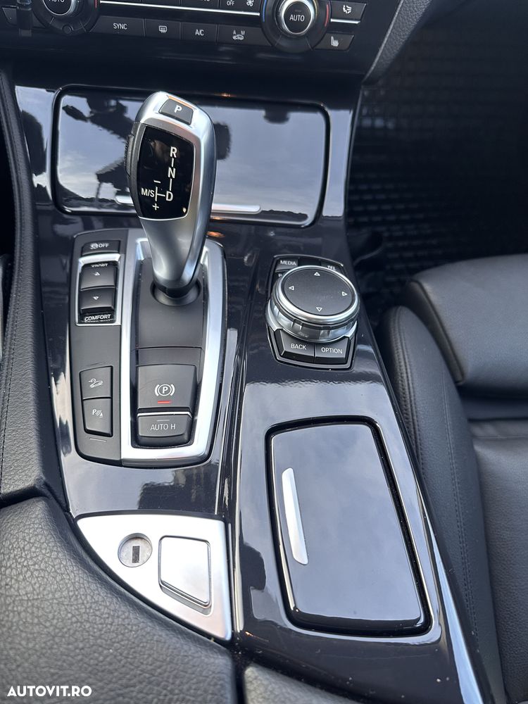 BMW Seria 5 525d xDrive Aut. - 12