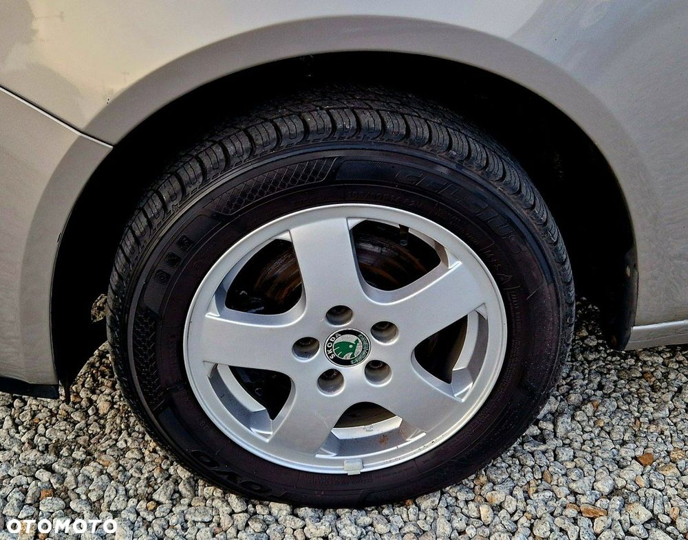 Skoda Fabia 1.4 16V Elegance - 23