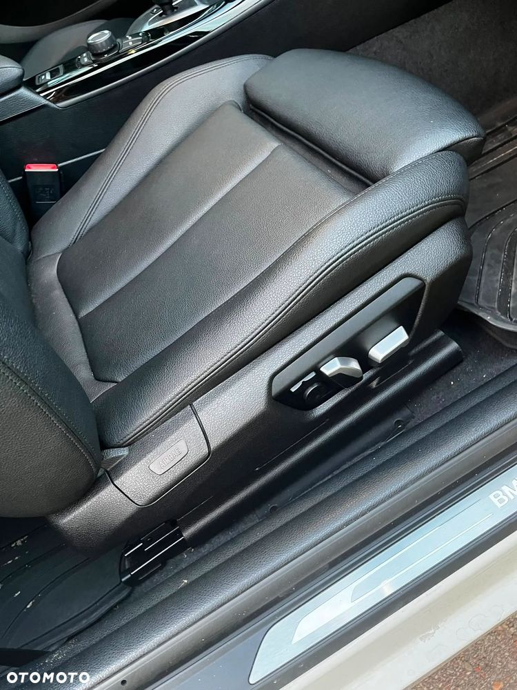 BMW Seria 2 230i - 14