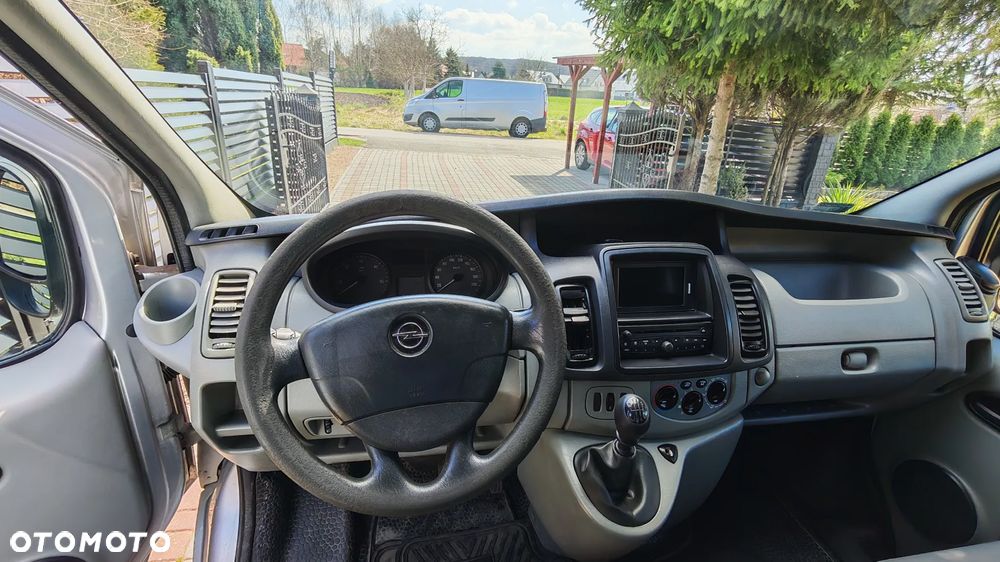 Opel Vivaro - 13