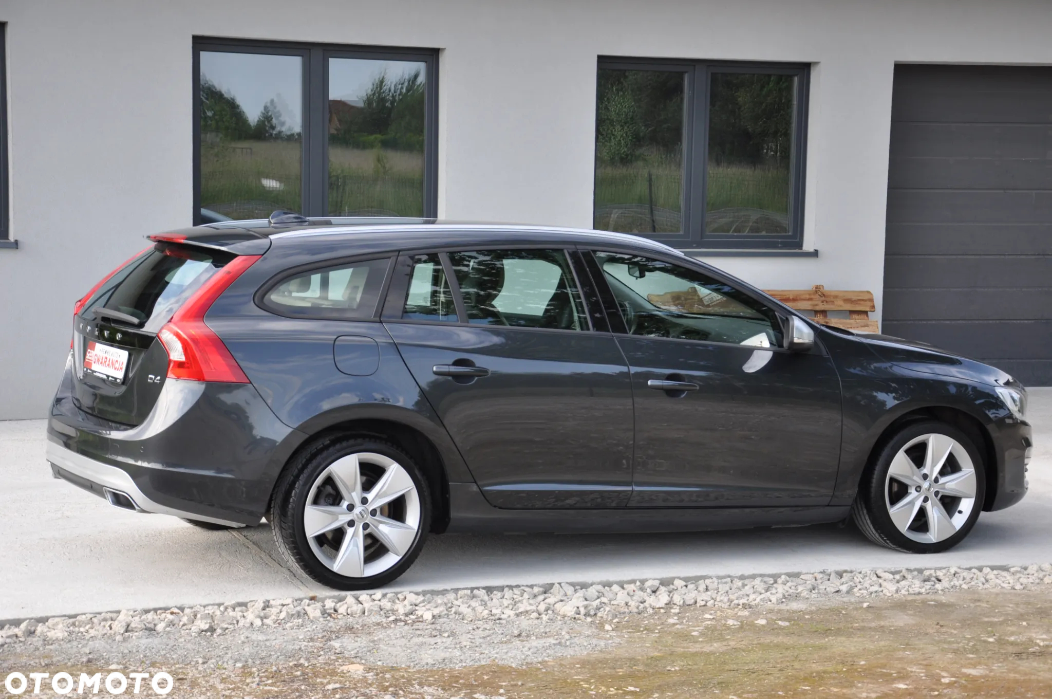 Volvo V60 D4 Drive-E R-Design Summum - 14
