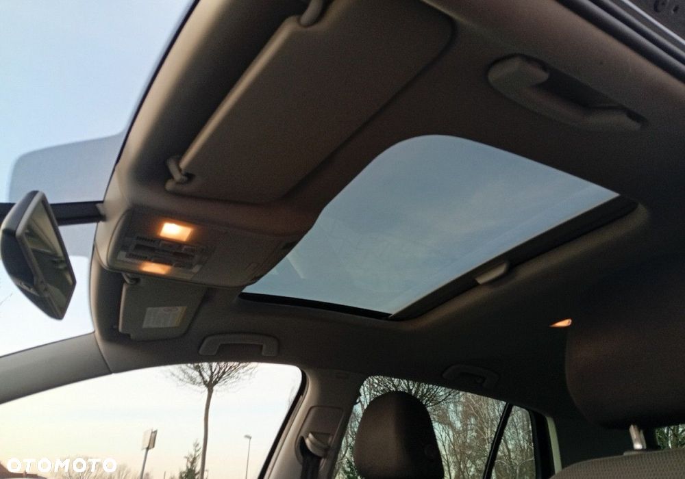 Volkswagen Golf - 25