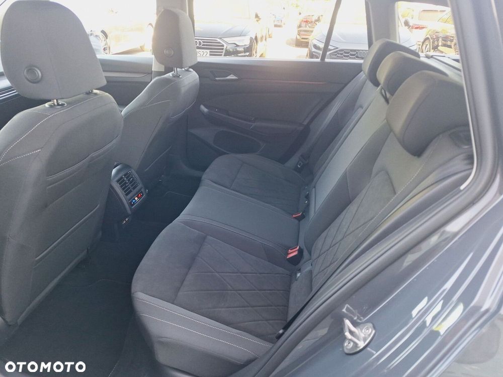 Volkswagen Golf - 25