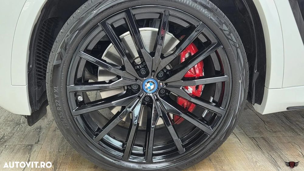 BMW X5 xDrive50e - 14