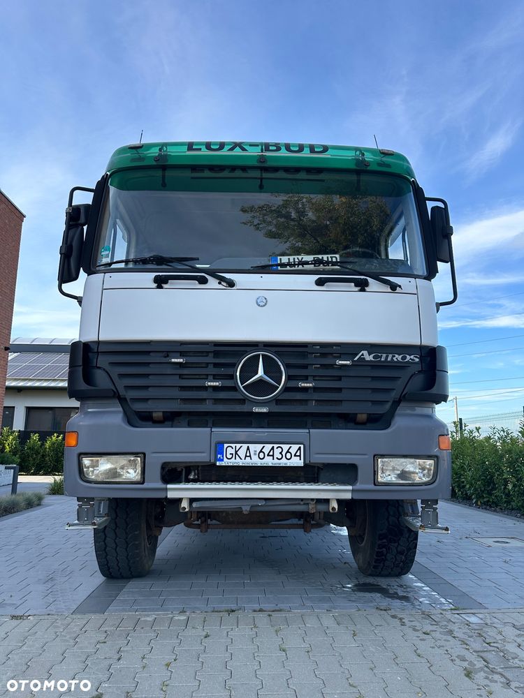 Mercedes-Benz Actros - 4