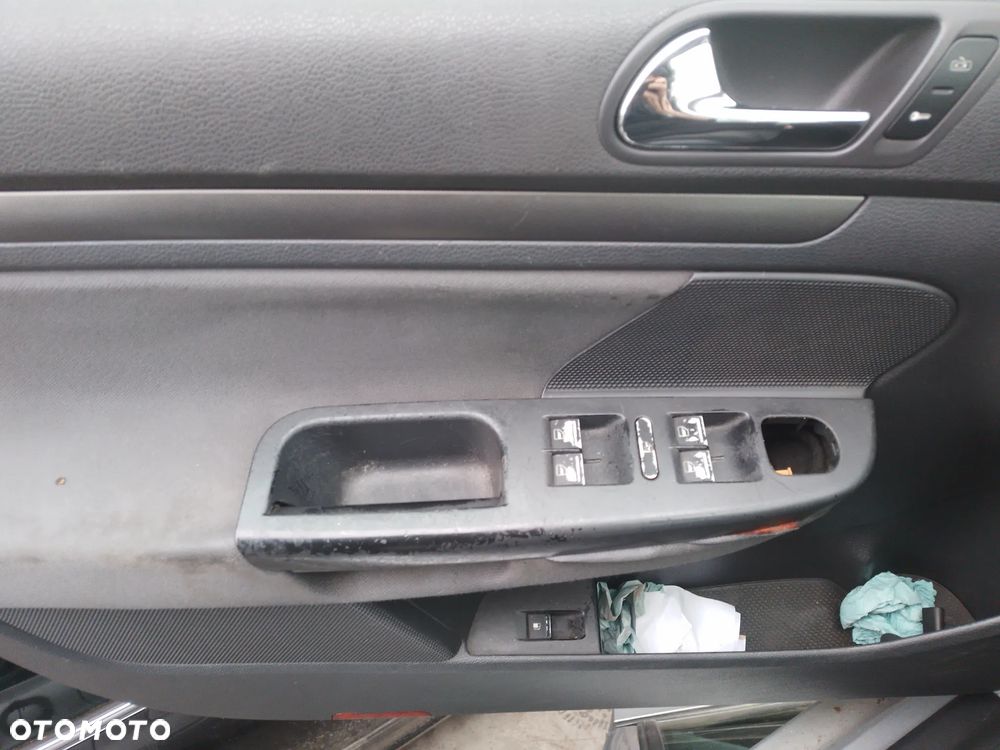 VW GOLF V 1.9 TDI BKC   RADIO ORYGINALNE - 34