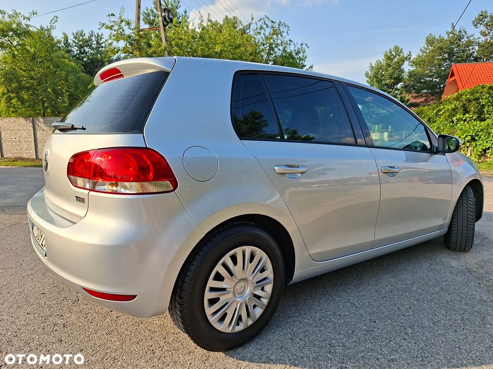 Volkswagen Golf 1.6 TDI DPF BlueMotion - 8