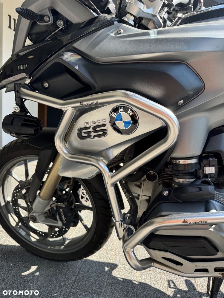 BMW R - 8