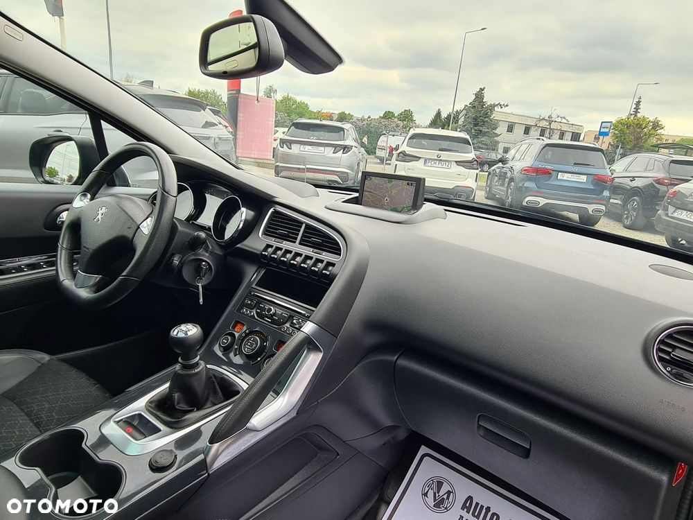 Peugeot 3008 1.6 BlueHDi Allure S&S - 29
