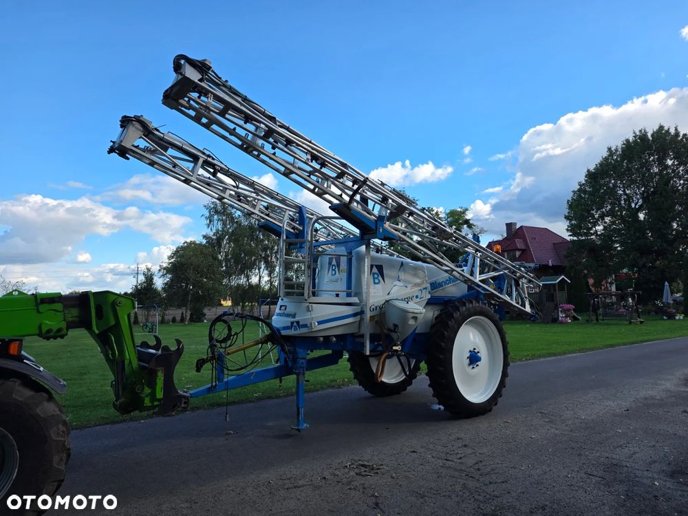 Blanchard KUHN GRAND LARGE 27 - 6