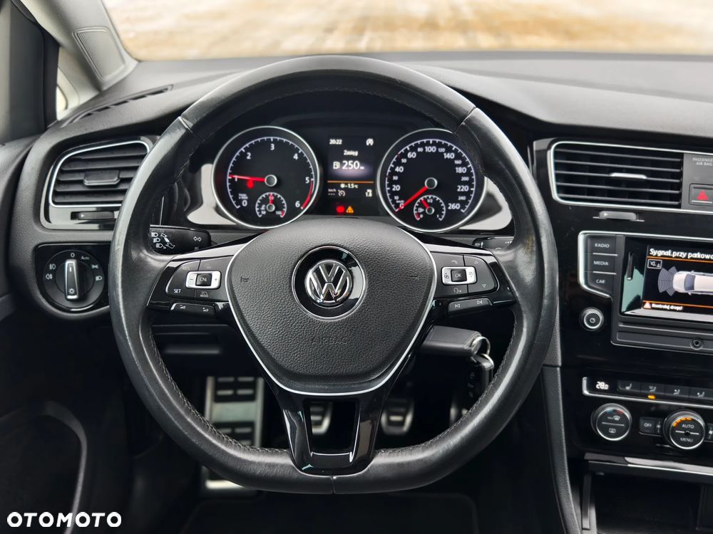 Volkswagen Golf 2.0 TDI BlueMotion Technology Allstar - 12