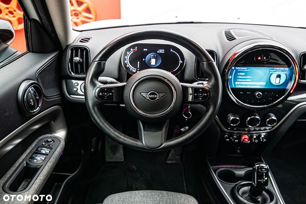 MINI Countryman Cooper ALL4 - 32