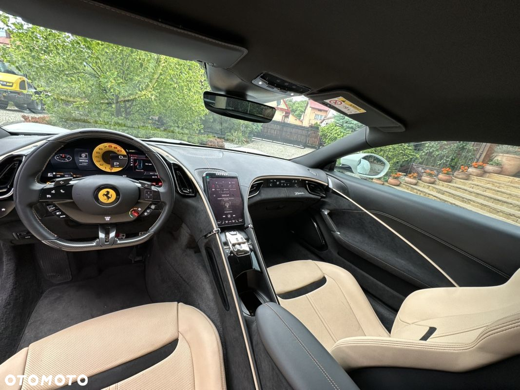 Ferrari Roma - 16