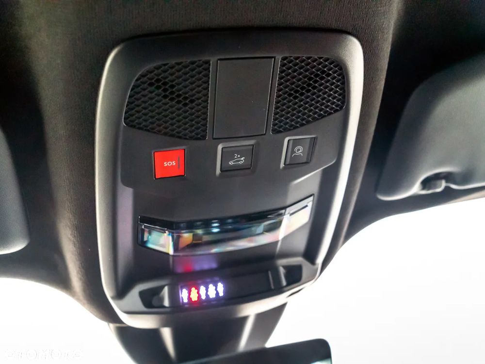 Alfa Romeo Junior 1.2 mHEV Ibrida Speciale eDCT - 31