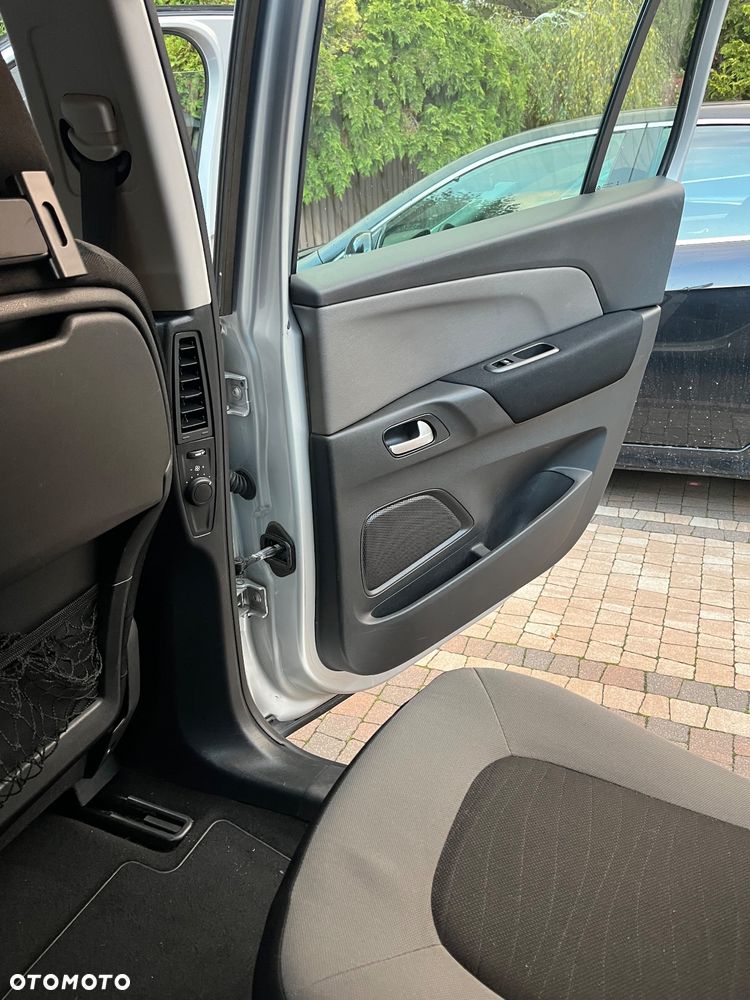 Citroën C4 Grand Picasso - 15