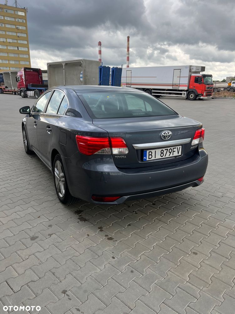 Toyota Avensis 2.0 D-4D Sol - 4