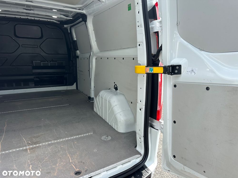 Ford Transit Custom 2.0 130ps 2020/21r L2 długi klima tempomat kamera - 16