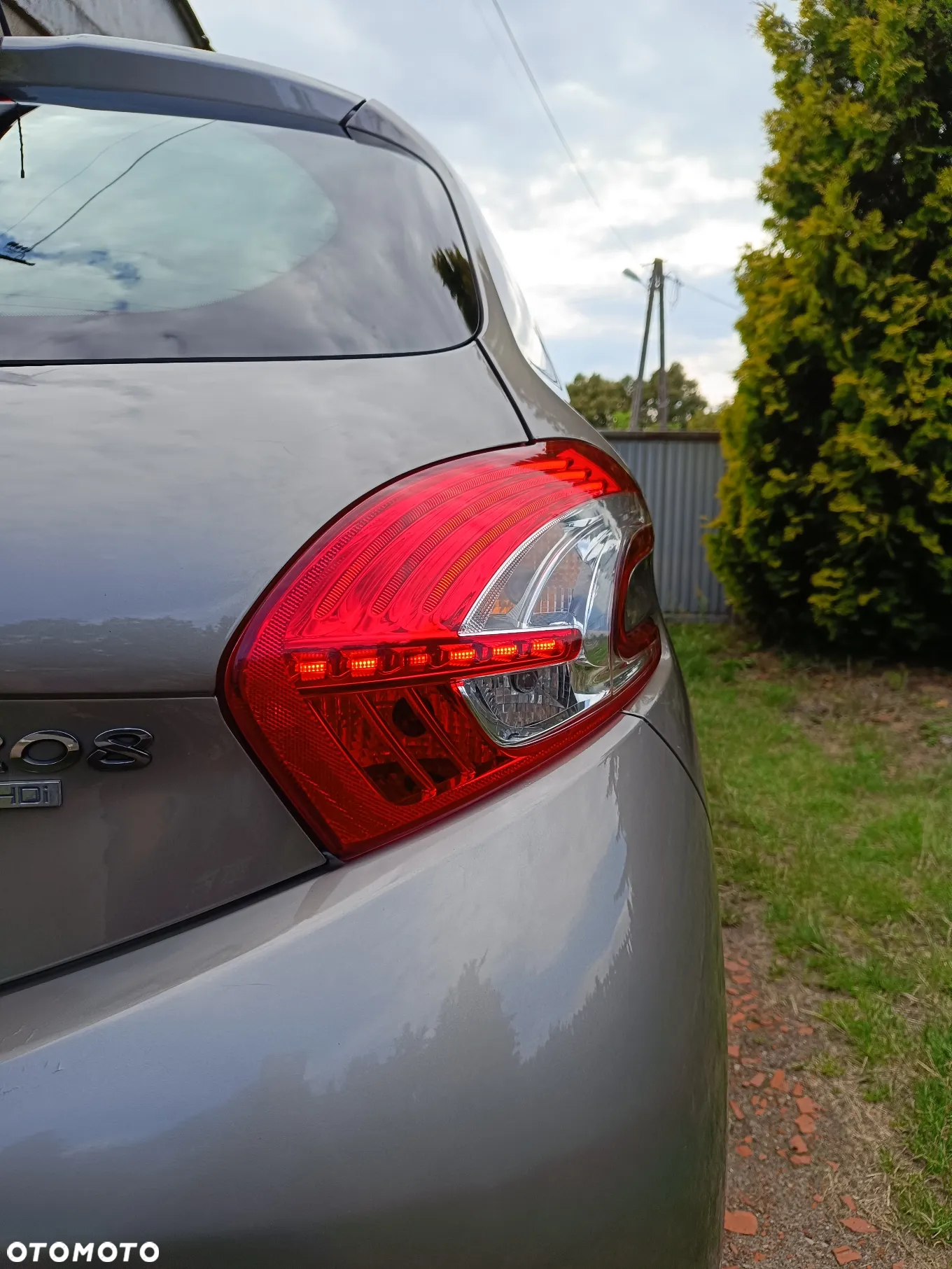 Peugeot 208 1.6 e-HDi Allure STT - 34