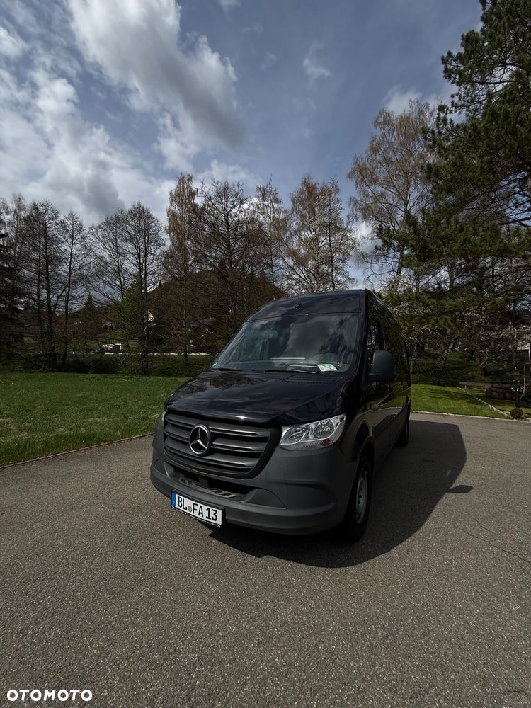 Mercedes-Benz Sprinter - 1