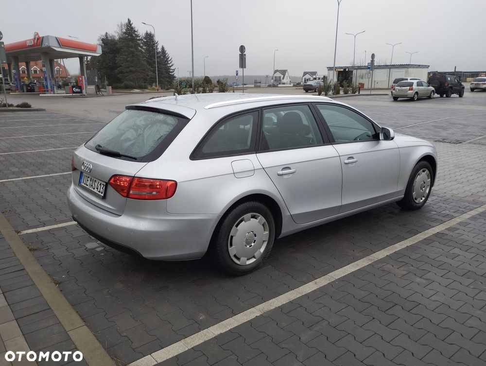 Audi A4 Avant 2.0 TDI DPF multitronic Attraction - 5