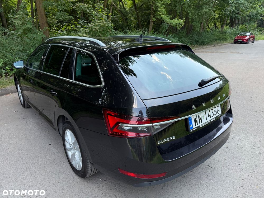 Skoda Superb 2.0 TDI SCR 4x4 Style DSG - 8