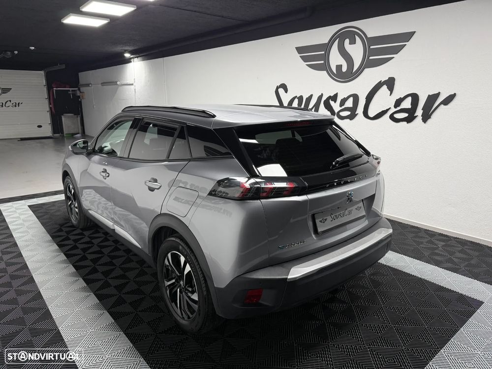 Peugeot e-2008 Allure - 5