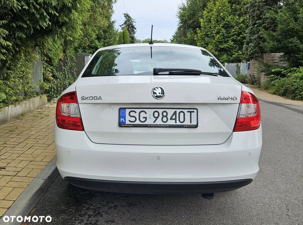 Skoda RAPID 1.2 TSI Ambition - 4