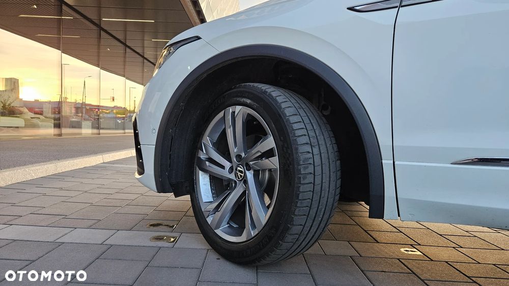 Volkswagen Tiguan 2.0 TDI SCR 4Mot R-Line DSG - 12