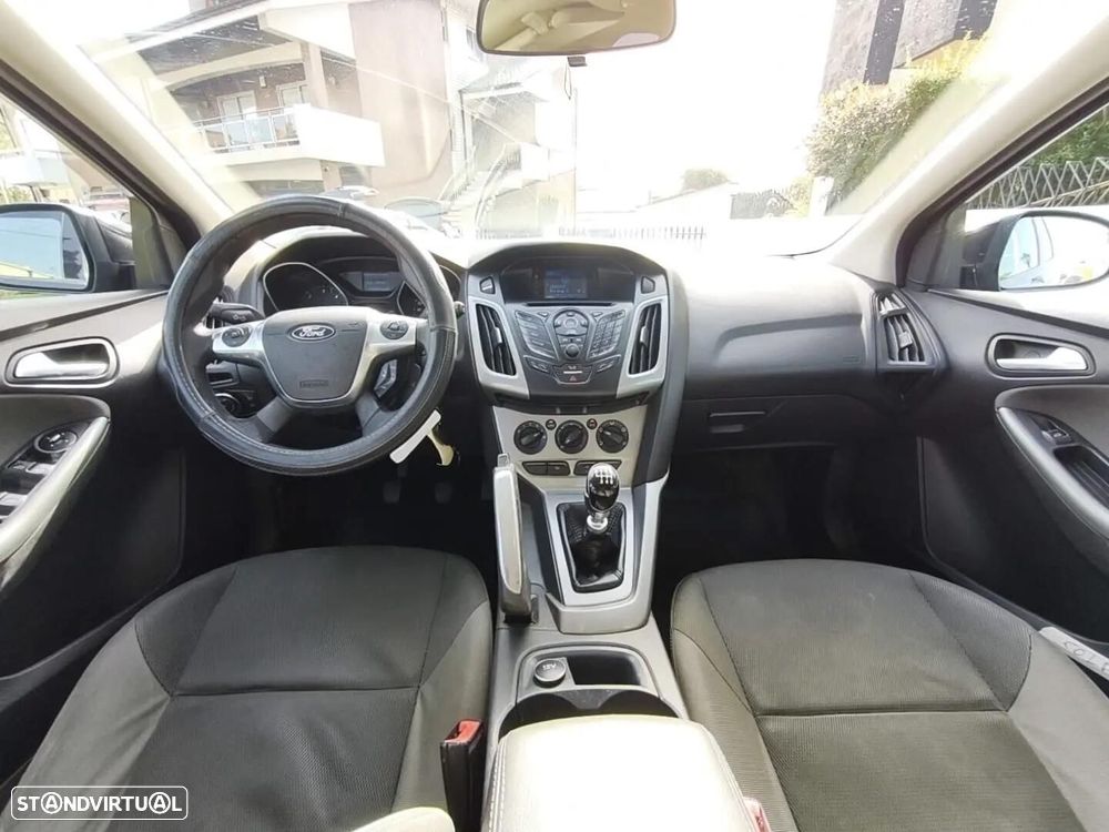 Ford Focus SW 1.6 TDCi Titanium - 9