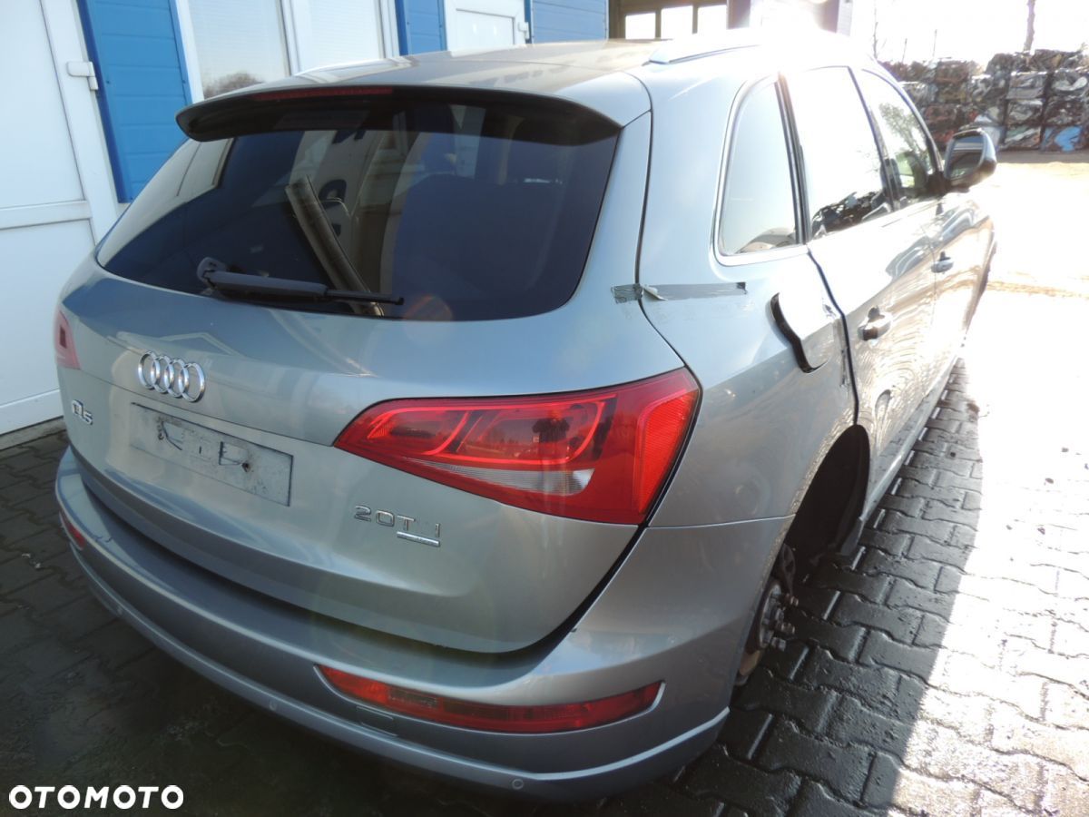 Szyba karoseryjna AUDI Q5 8R '09 - 1