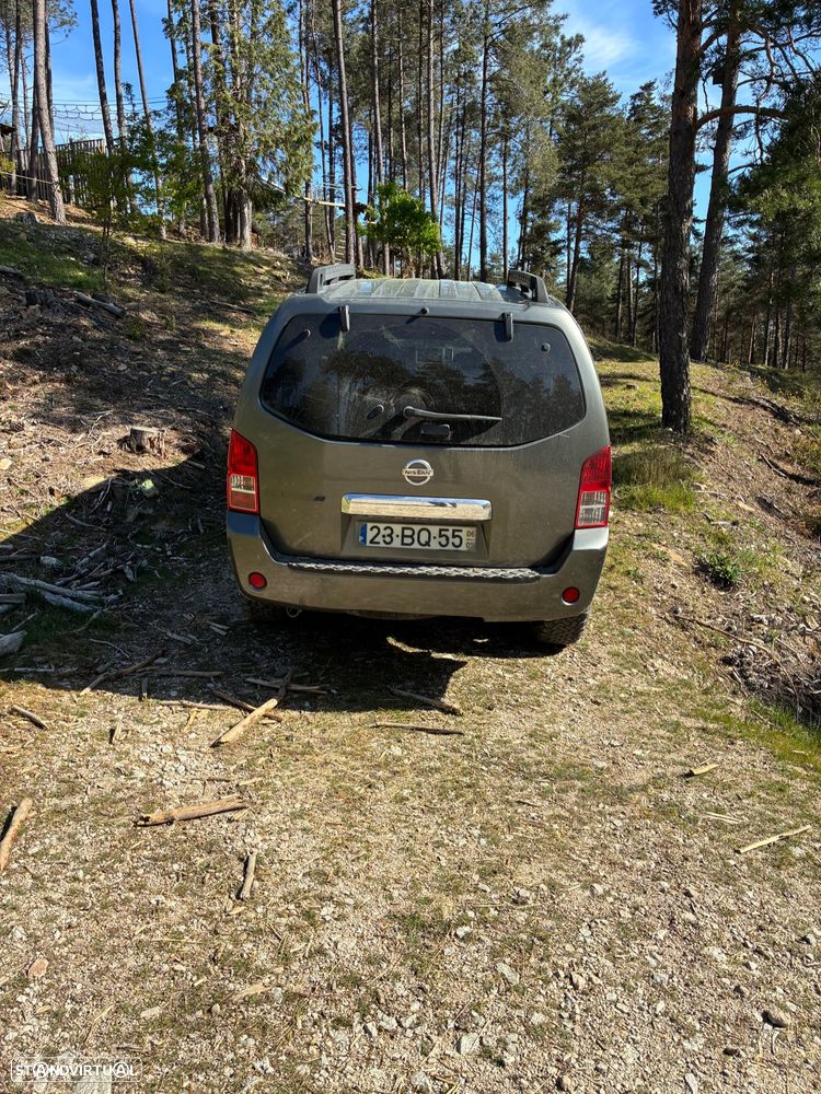 Nissan Pathfinder - 5