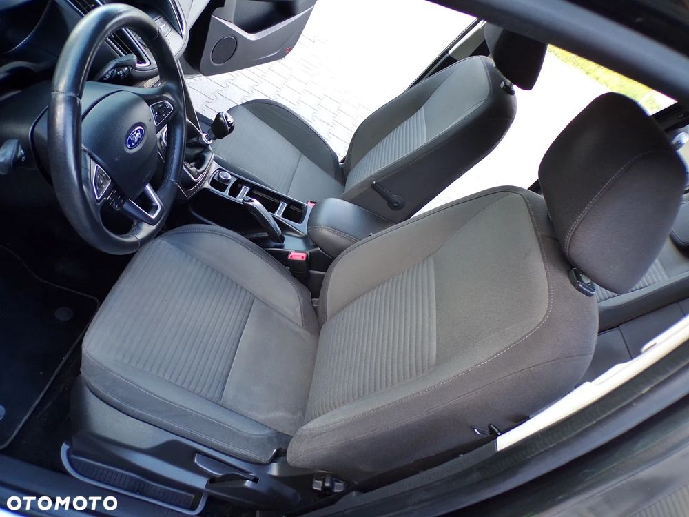 Ford Grand C-MAX 1.5 EcoBoost Start-Stopp-System Titanium - 24