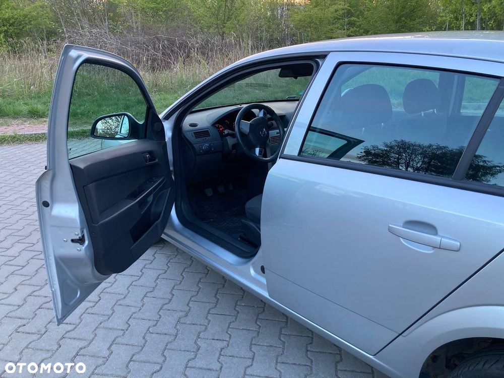 Opel Astra 1.6 - 12