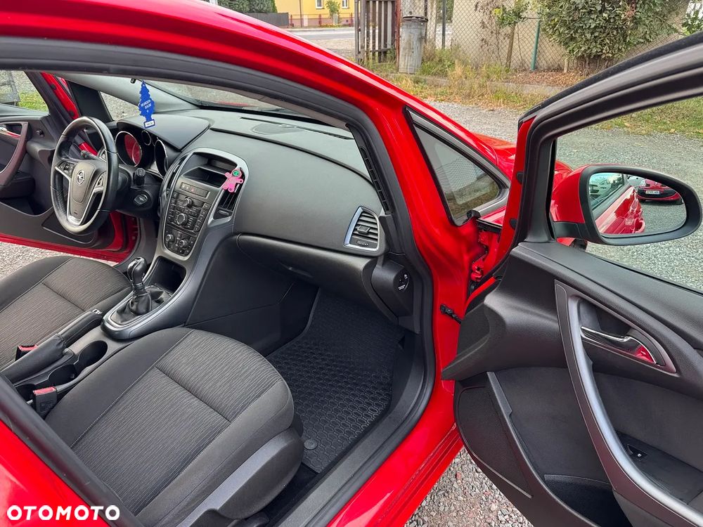 Opel Astra - 35